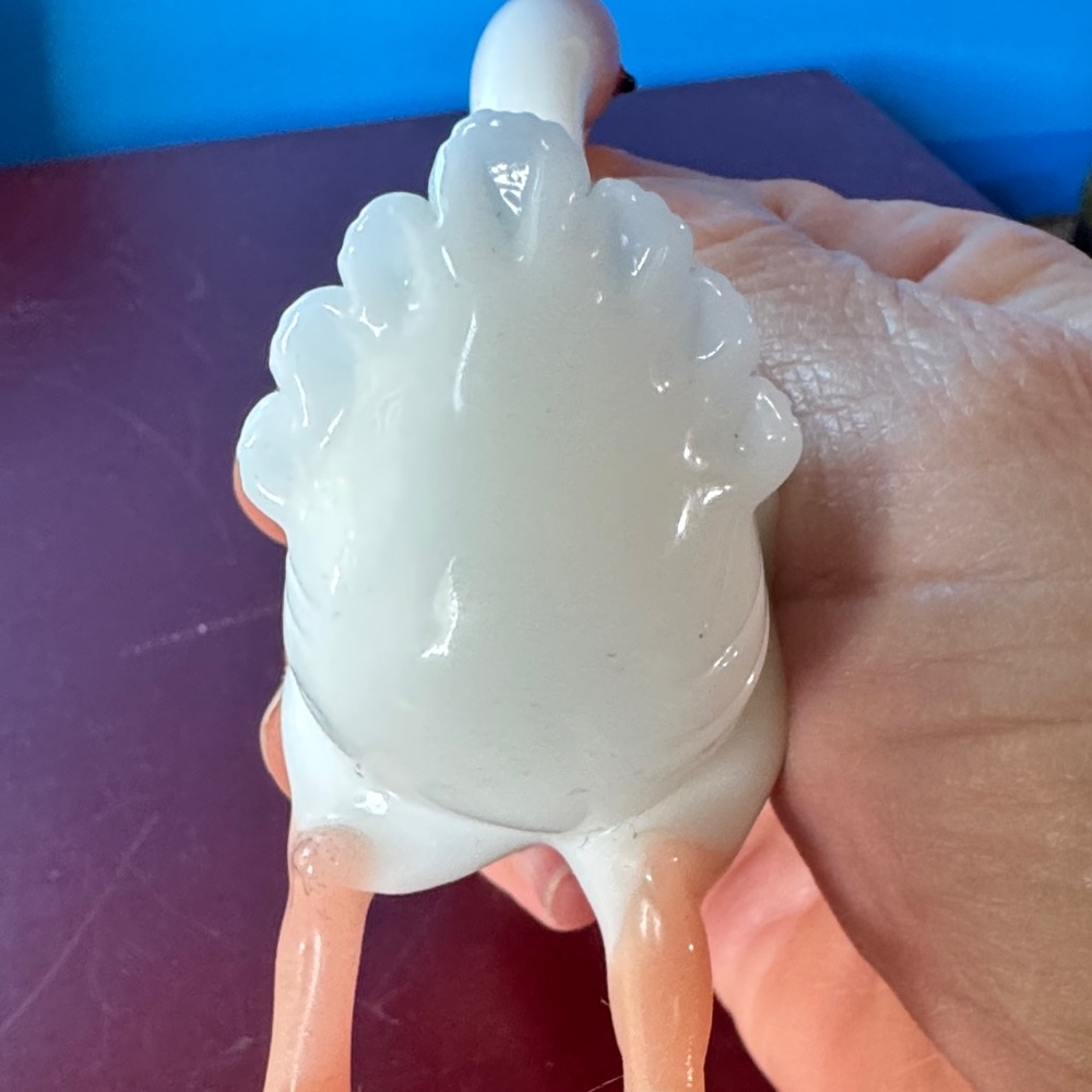 Vintage hand carved Charming White and Orange Goose Figurine - Picture 5 of 8